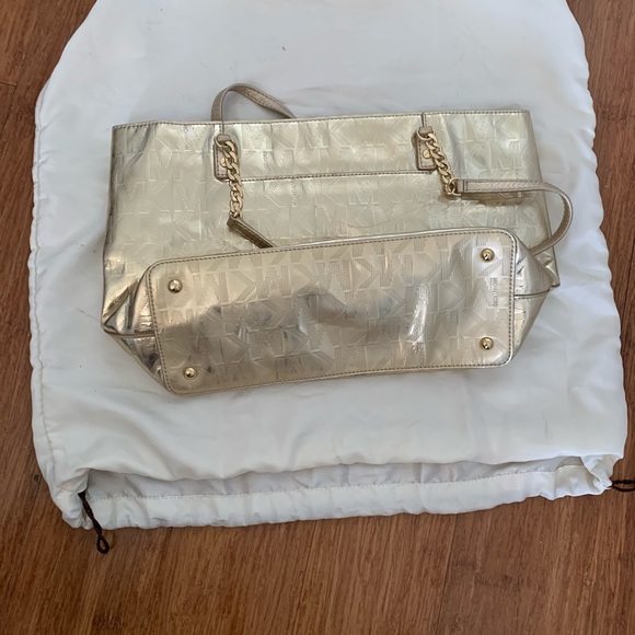 Gold metallic Michael Kors bag - Picture 6 of 7